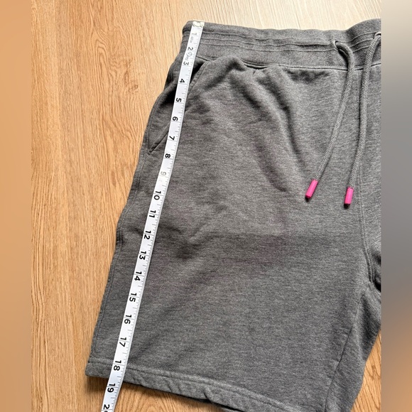 Psycho Bunny Gray Cotton Sweat Shorts XL Drawstring Embroidered Bunny Logo - Picture 9 of 9